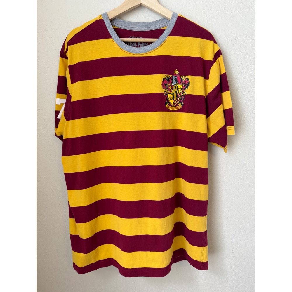 Harry Potter Gryffindor Striped T-Shirt Universal Studios Crest XL Burgundy Gold